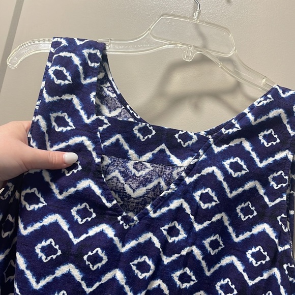 Blue & White Tank - Picture 3 of 4